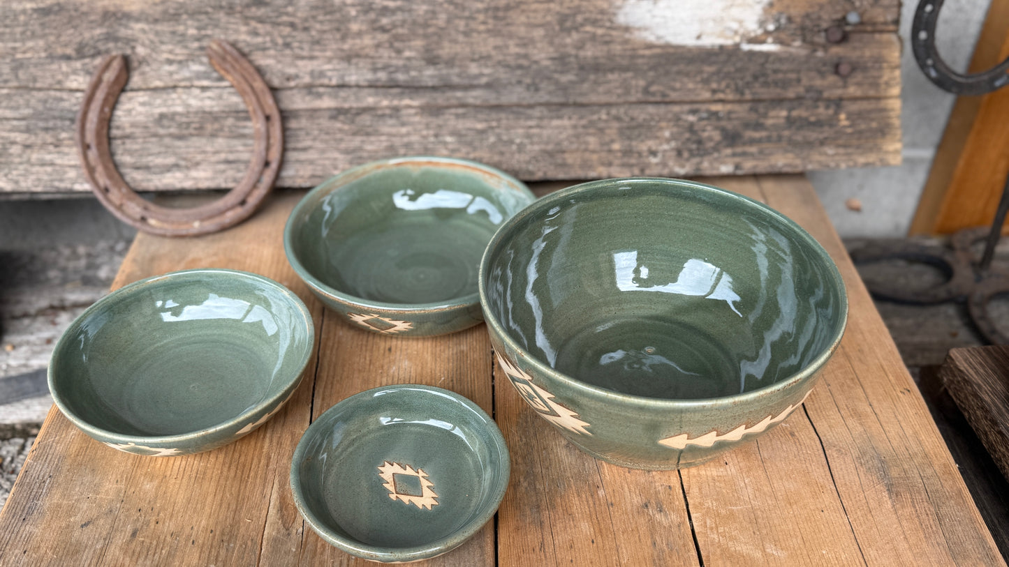 Set of small 4 bowls