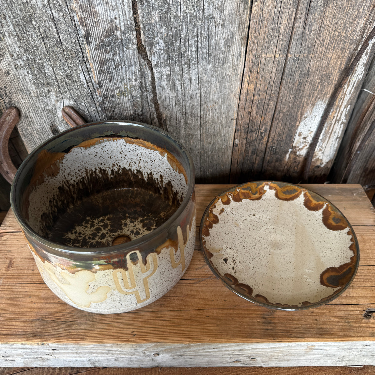 Planter Pot and drip plate
