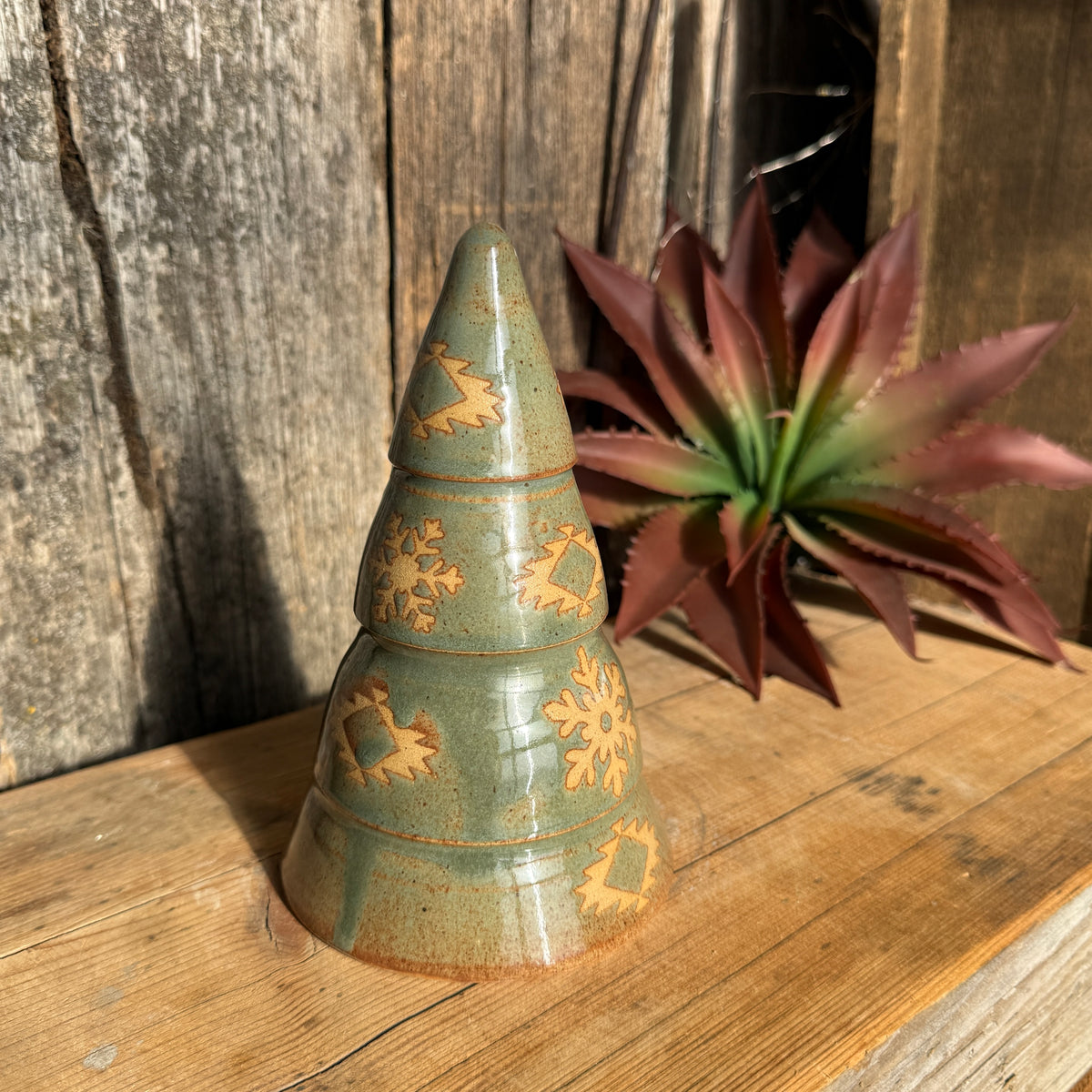 Christmas tree and cowboy hat tree topper