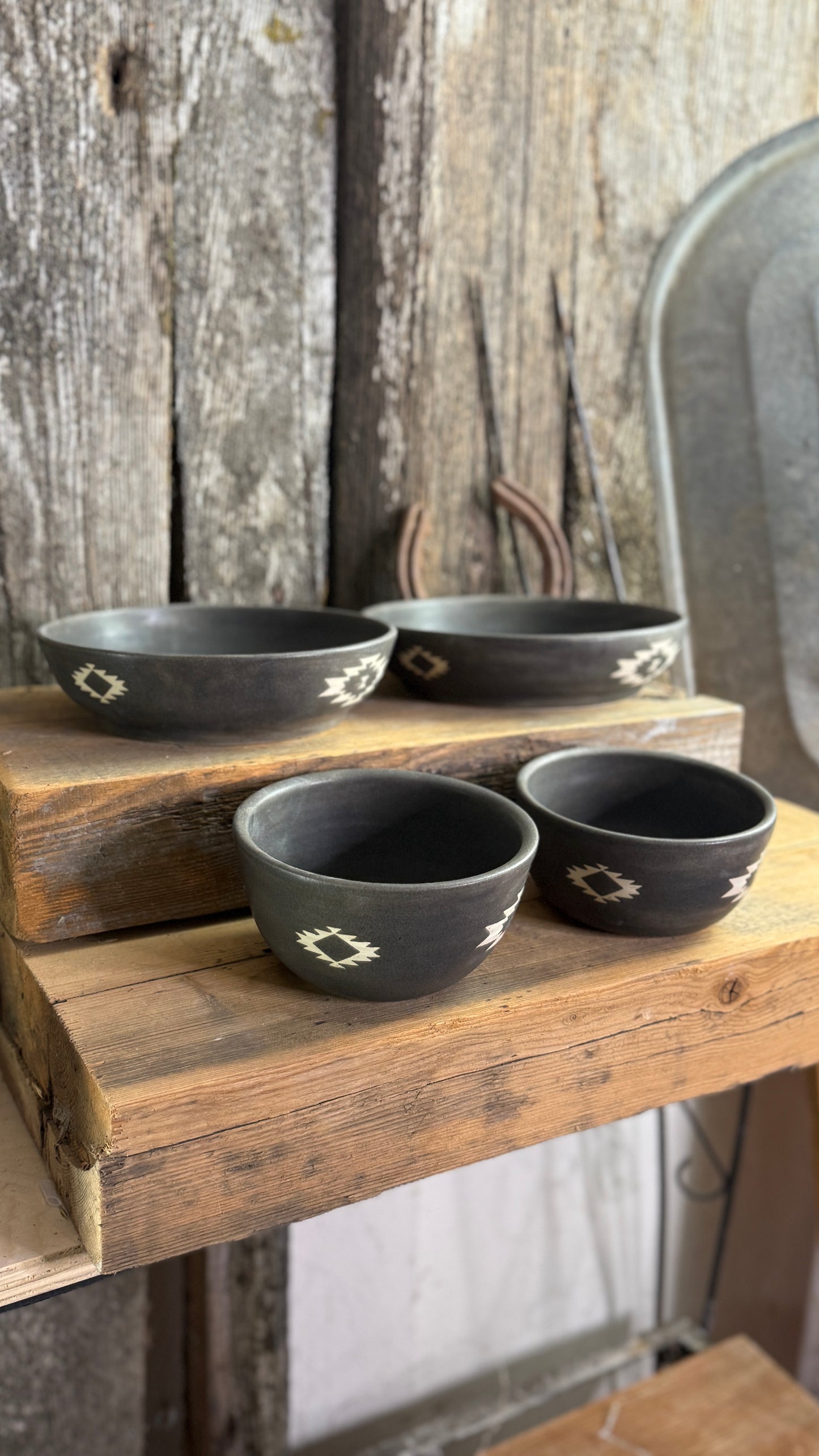 Girl dinner Bowl/plate set of 4 - River Rock