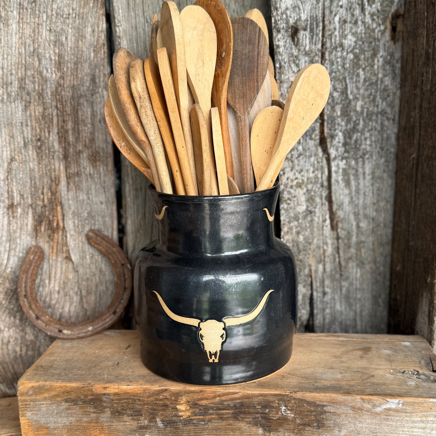 Kitchen Crock - Gunmetal Longhorn