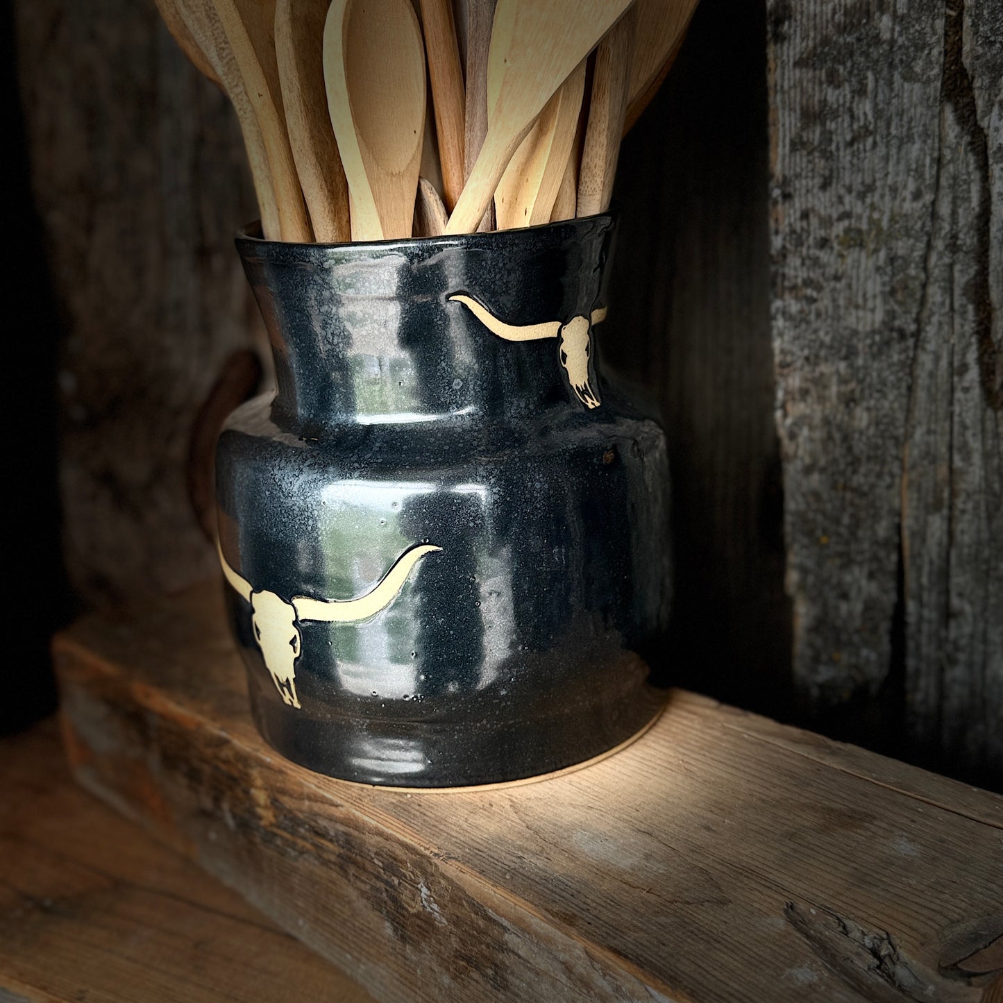 Kitchen Crock - Gunmetal Longhorn