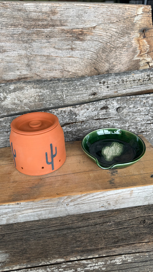5” Saguaro Cactus Garlic Keeper and Grate Plate