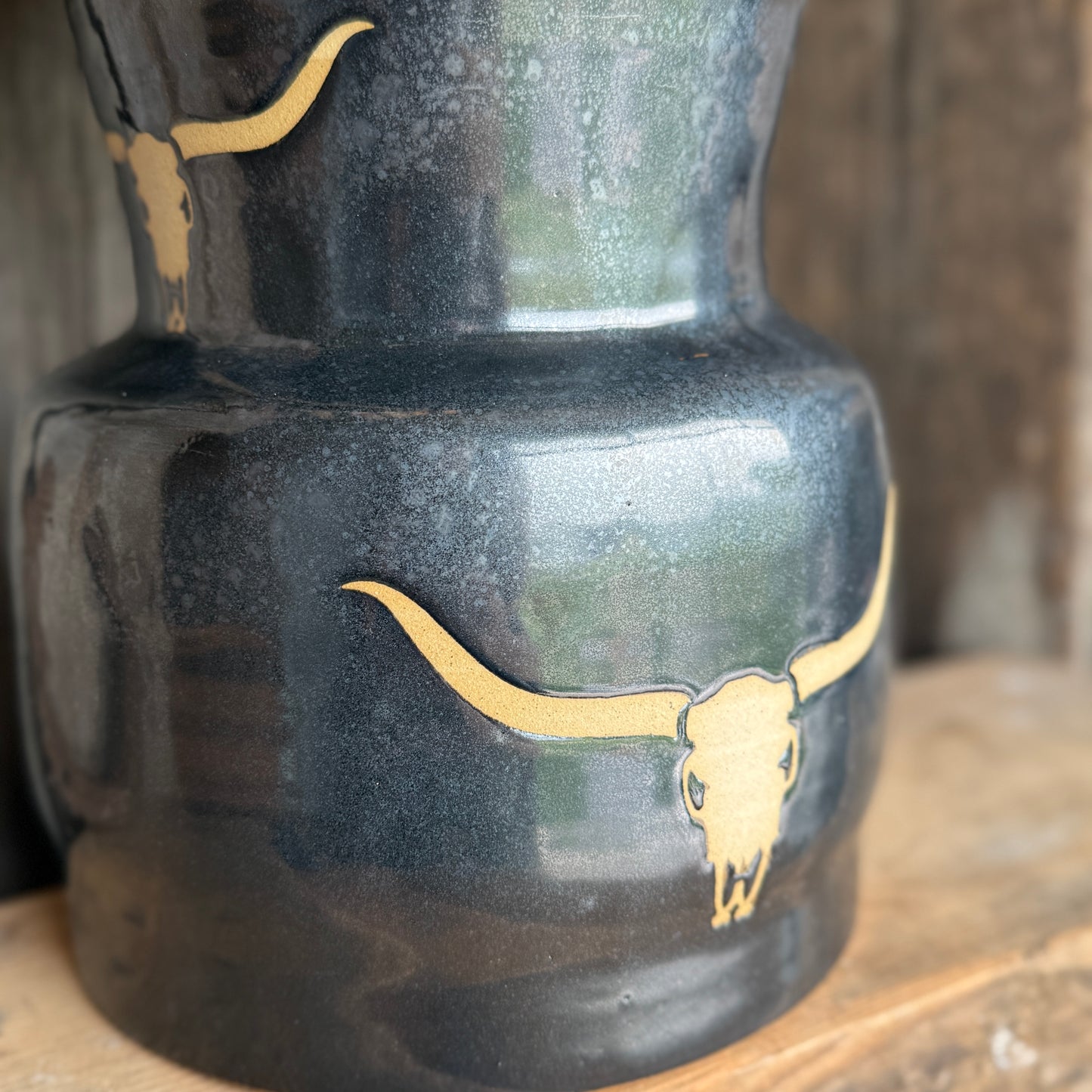 Kitchen Crock - Gunmetal Longhorn