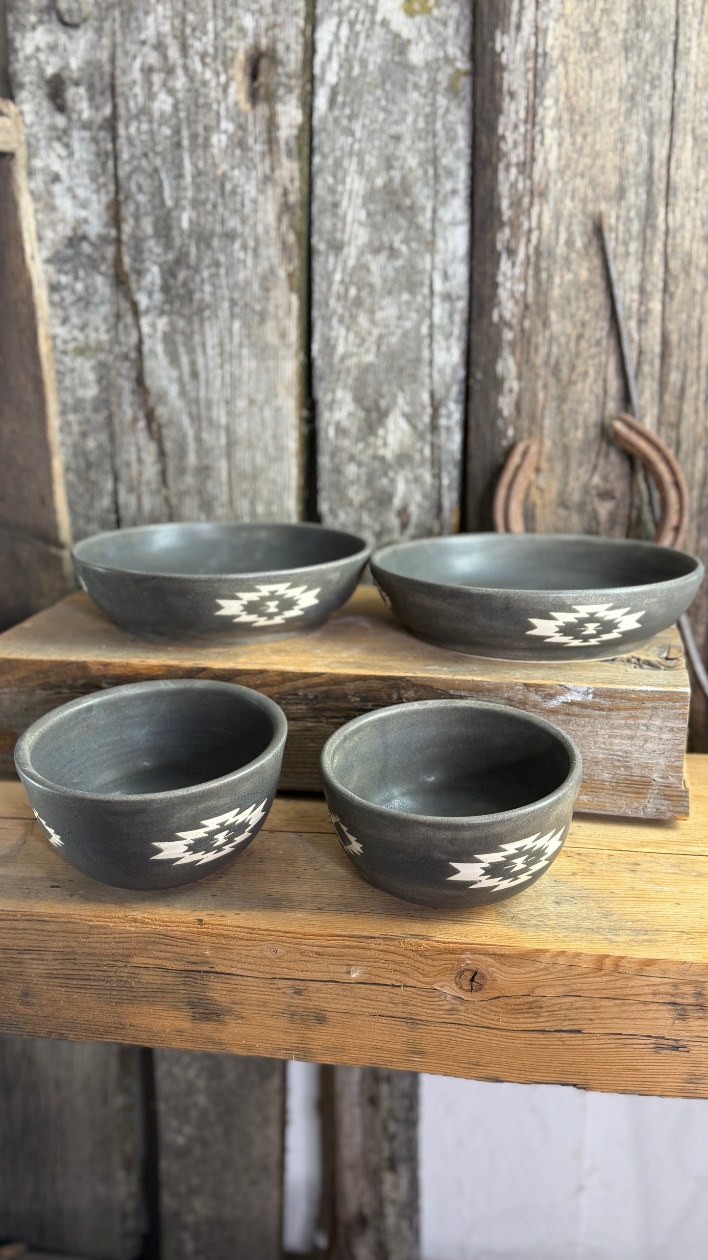 Girl dinner Bowl/plate set of 4 - River Rock