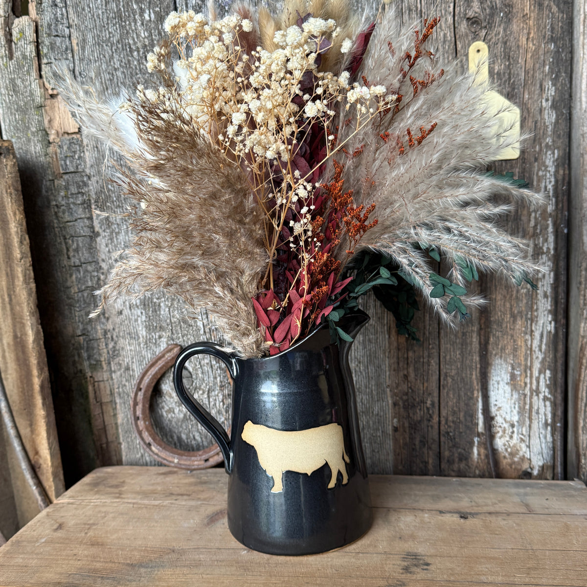 Pitcher Gunmetal Bulls