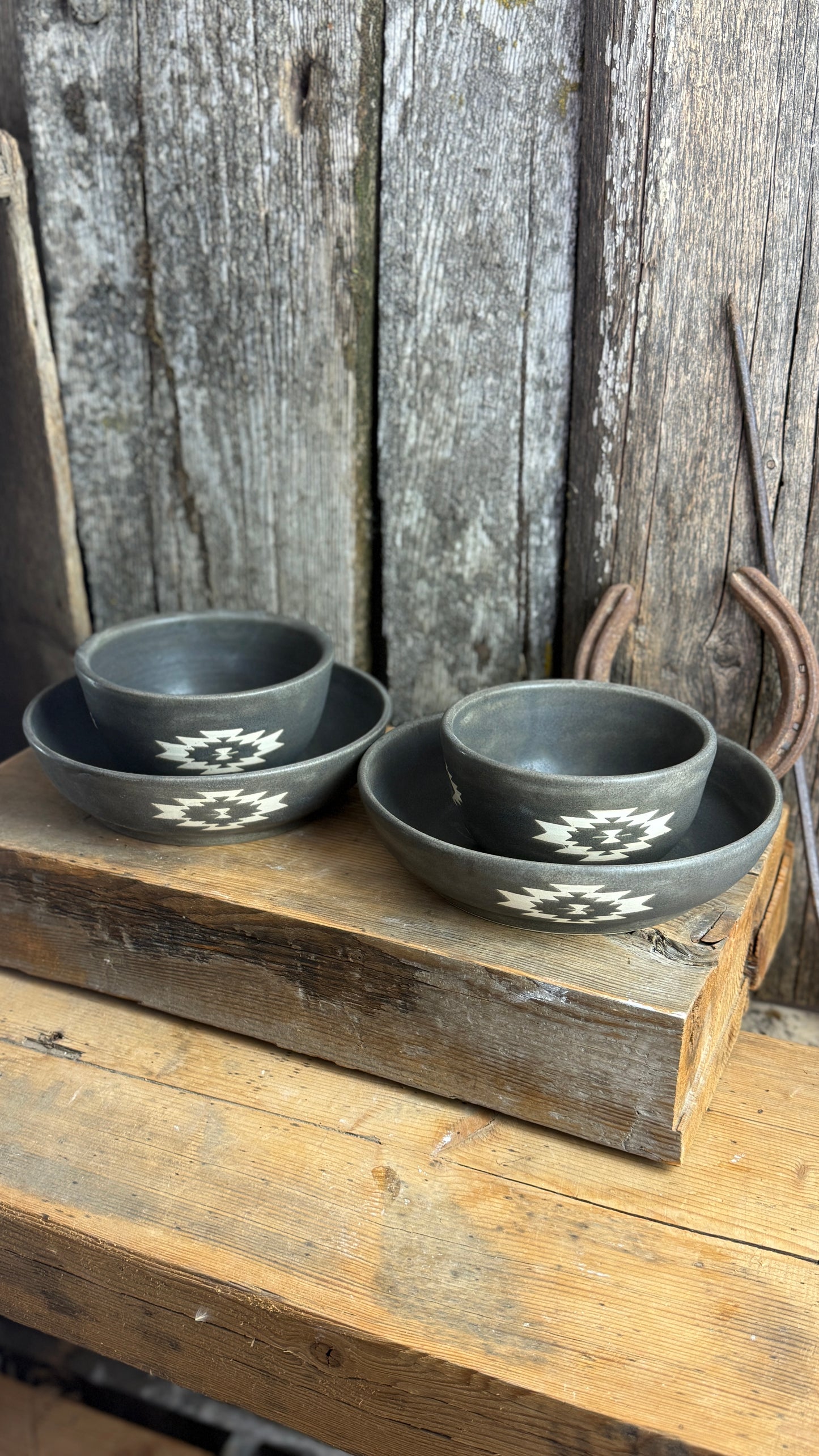 Girl dinner Bowl/plate set of 4 - River Rock