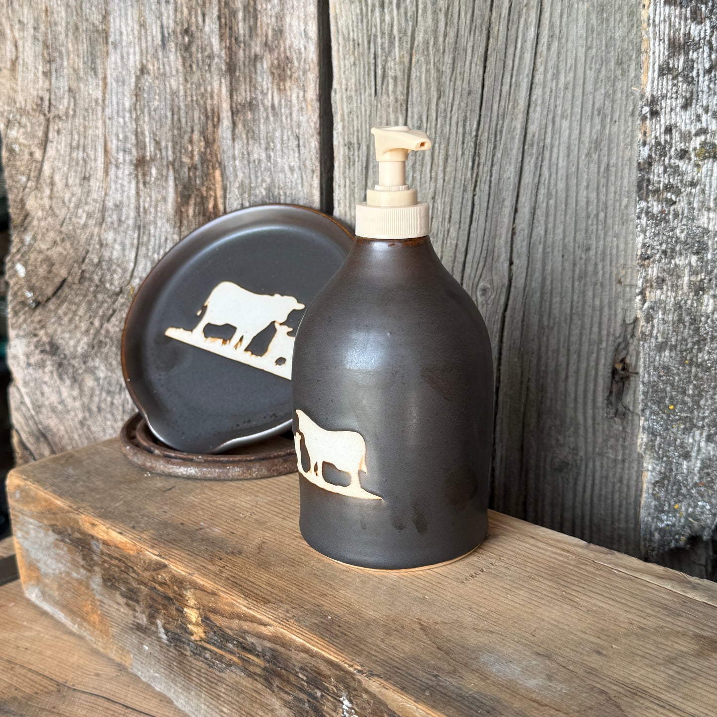 Soap dispenser and spoon rest -  Cattle in Leather