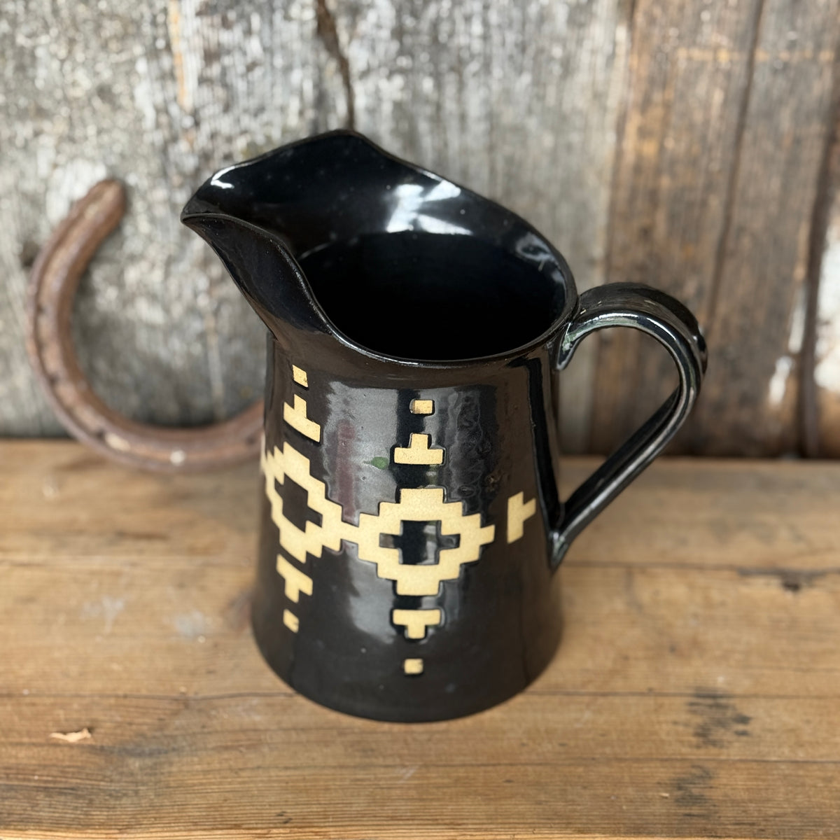 Pitcher Gunmetal