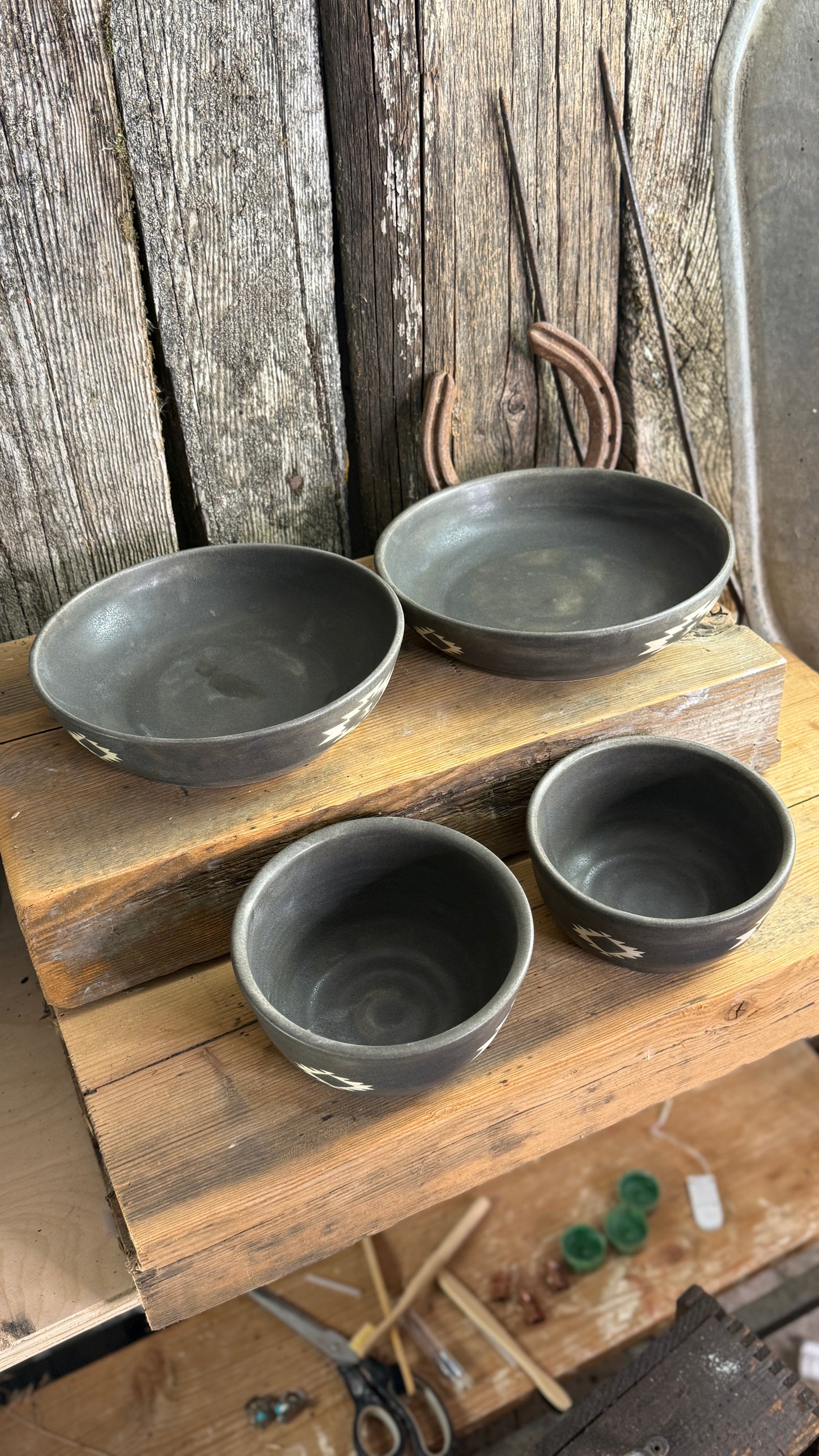 Girl dinner Bowl/plate set of 4 - River Rock