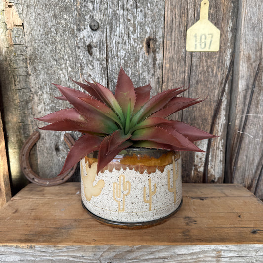 Planter Pot and drip plate