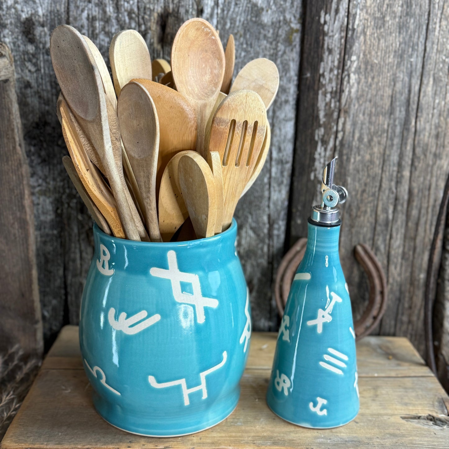 Kitchen Utensil Crock and oil bottle  dispenser - Tiffany Turquoise