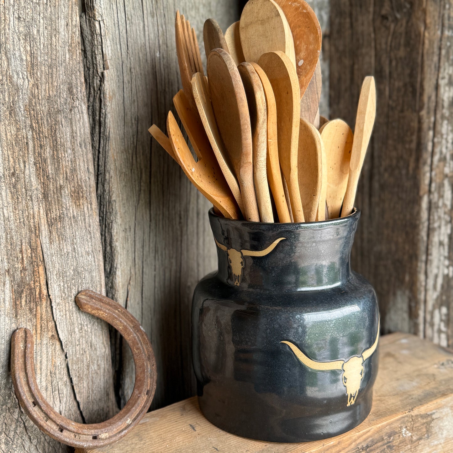 Kitchen Crock - Gunmetal Longhorn