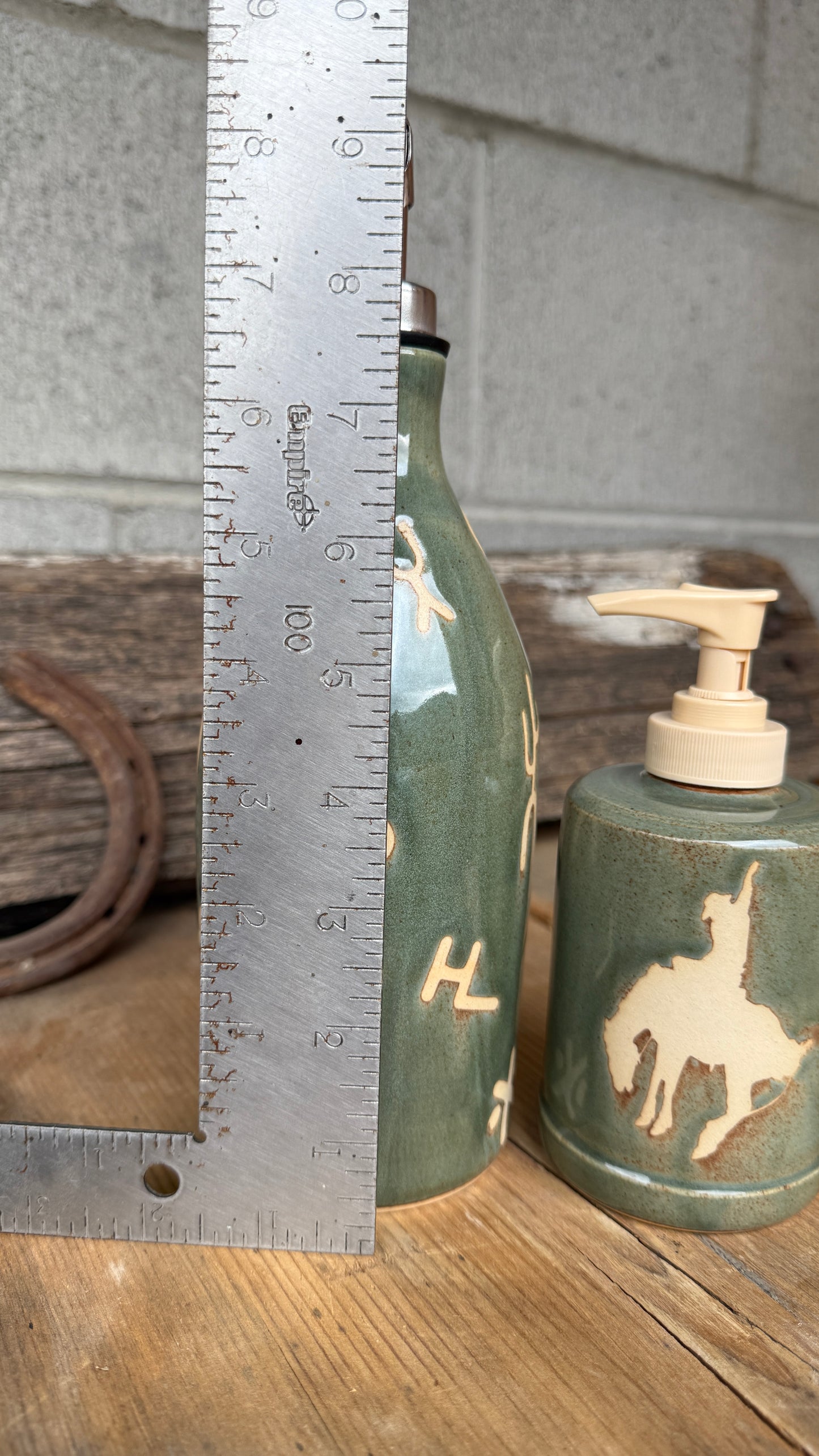 Set -Oil bottle and soap dispenser