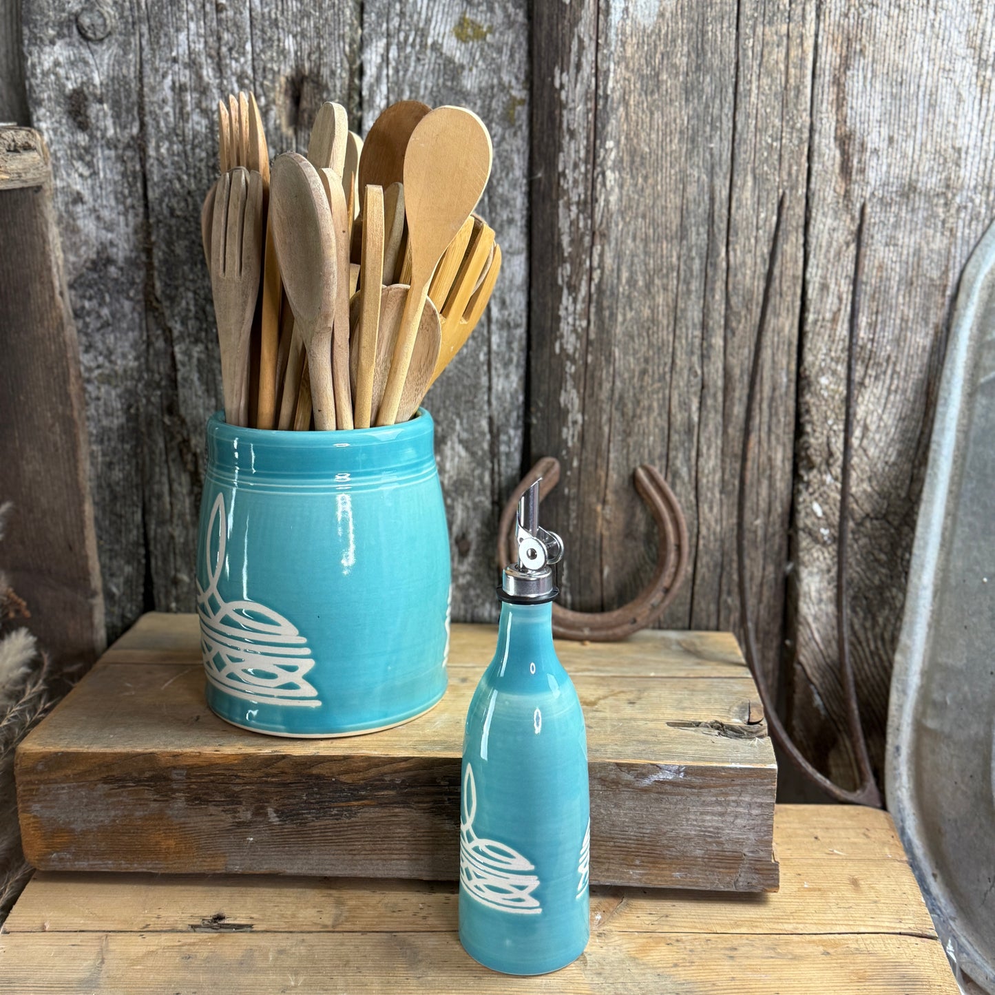 Kitchen Utensil Crock and oil bottle  dispenser - Tiffany Turquoise