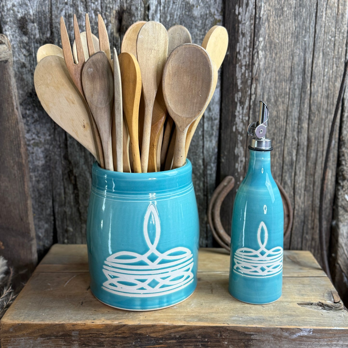 Kitchen Utensil Crock and oil bottle  dispenser - Tiffany Turquoise