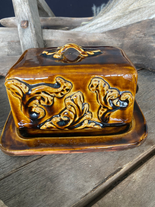 Butter Dish Sheridan Scroll