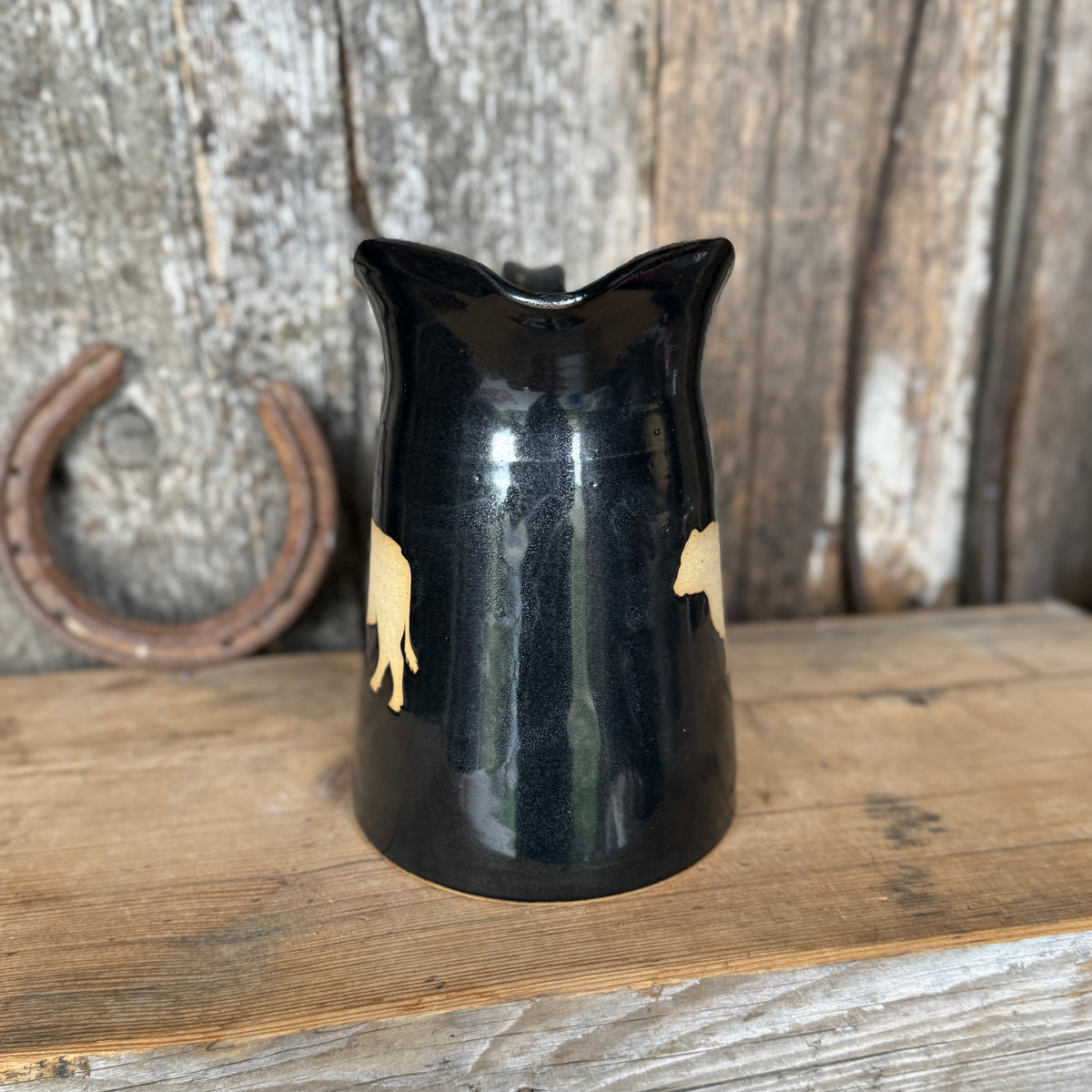 Pitcher Gunmetal Bulls